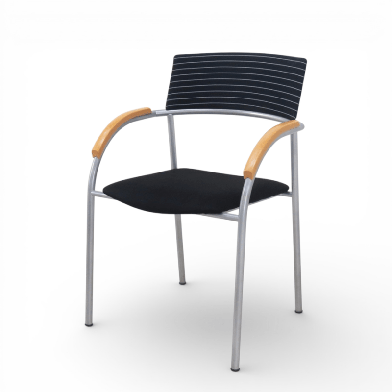 【SALE】ウィスナー・ハーガー ミーティングチェア WIES-154 ナチュラル／ブラック オーストリア okamura取扱い YH18430 中古 配送サイズ220