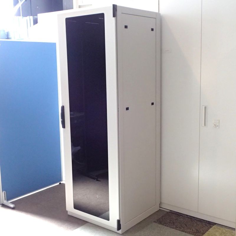 河村電器産業 サーバーラック ネットワークラック PC W696 D733 H1990 KK18654 中古オフィス 配送サイズ400 家財おまかせ便