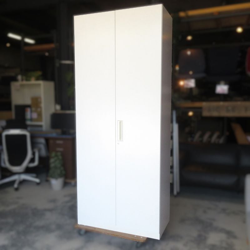 KOKUYO コクヨ EDIA エディア 両開き書庫 BWUH-S89SAWN ホワイト 観音開き キャビネット 収納庫 物置 書類棚 ワーク シンプル YH17494 中古オフィス家具 配送サイズ300