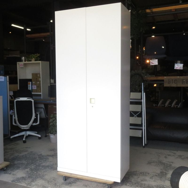 USMハラー■キャビネット　1列3段　全部違う鍵つき　パーソナルロッカーとして USM Haller System ハラー システム 1列3段 三段 キャビネット