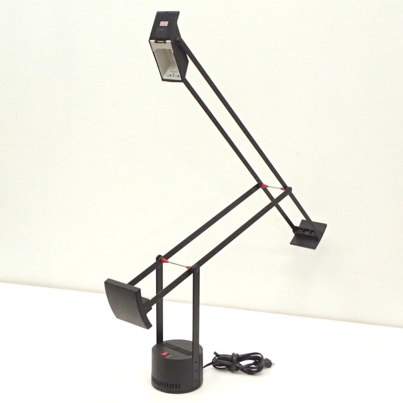 アルテミデ Artemide ティチオ Tizio リチャード・サッパー MoMA デスクライト 定価10万相当 ヤマギワ 照明 イタリア デザイナーズ 名品 KK10358 中古 配送サイズ160 家財おまかせ便 