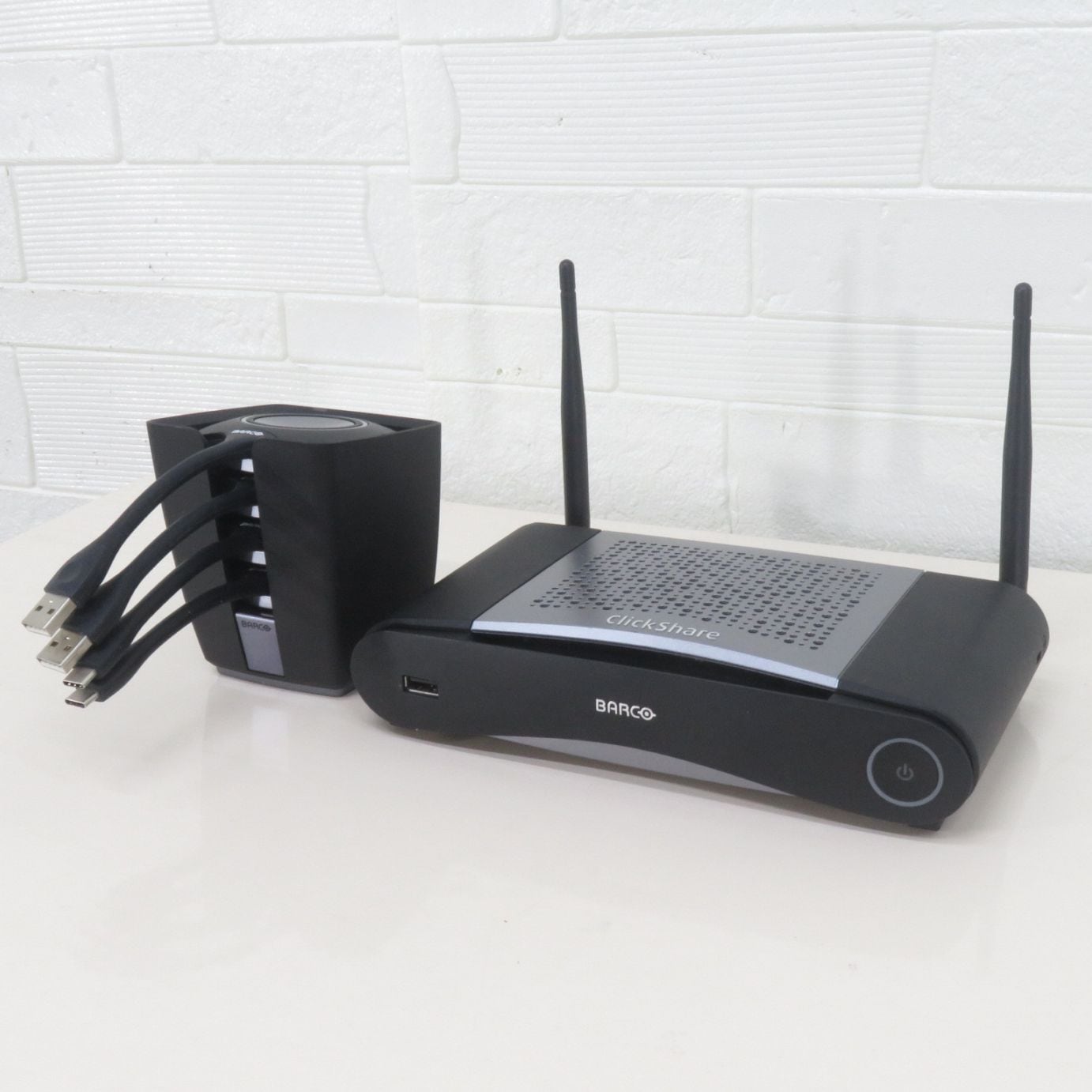 Barco ClickShare CSE-200 無線対応プレゼンテーション機器 会議