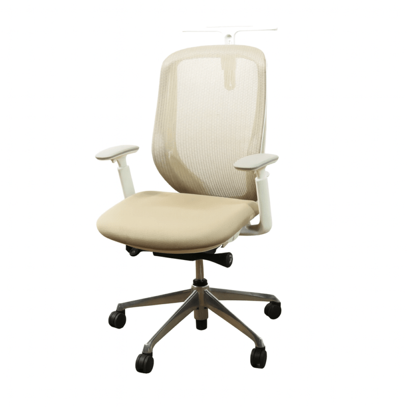 オカムラ シルフィー オフィスチェア C686BW FMP7 ベージュ 肘付き メッシュ ハンガー付き 中古 EG18687 配送サイズ240