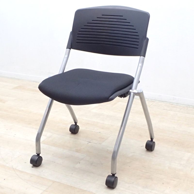 カグクロ ミーティングチェア 平行スタッキング ネスティング ブラック 肘無 会議椅子 セミナー 講演 キャスター KK17758 EG17758 中古オフィス家具 配送サイズ200