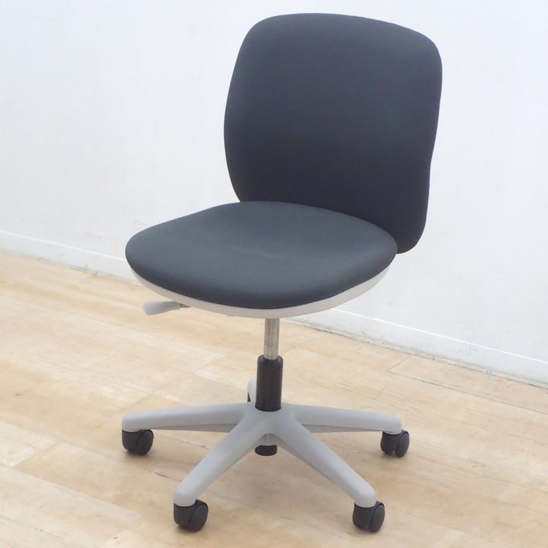 ★内田洋行 UCHIDA Anyza エニーザ 肘無オフィスチェア AF-10WS グレー ローバック リクライニング 布 EG18218 中古オフィス家具 配送サイズ220