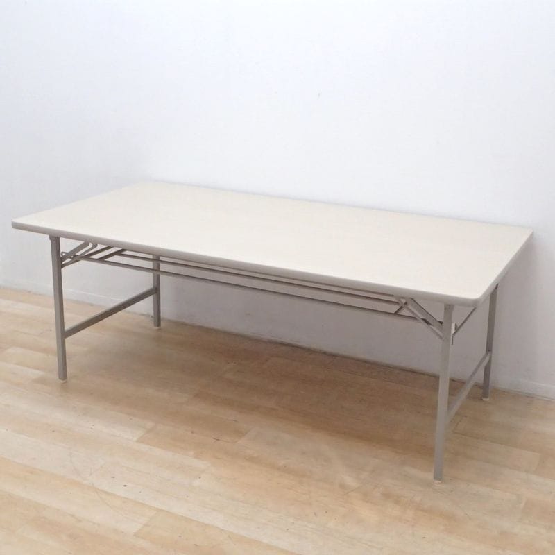 折りたたみテーブル ナチュラル 木目調 W1800 D900 H700 会議室 折り畳み 折畳 会議室 集会テーブル 持ち運び KK18854 中古オフィス家具 配送サイズ300