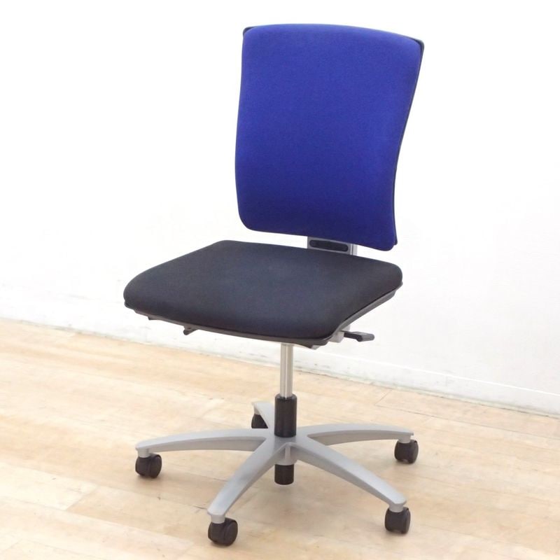 イナバ インフィニア オフィスチェア ブルー/ブラック 肘無し 布張り 中古 EG18848 配送サイズ240