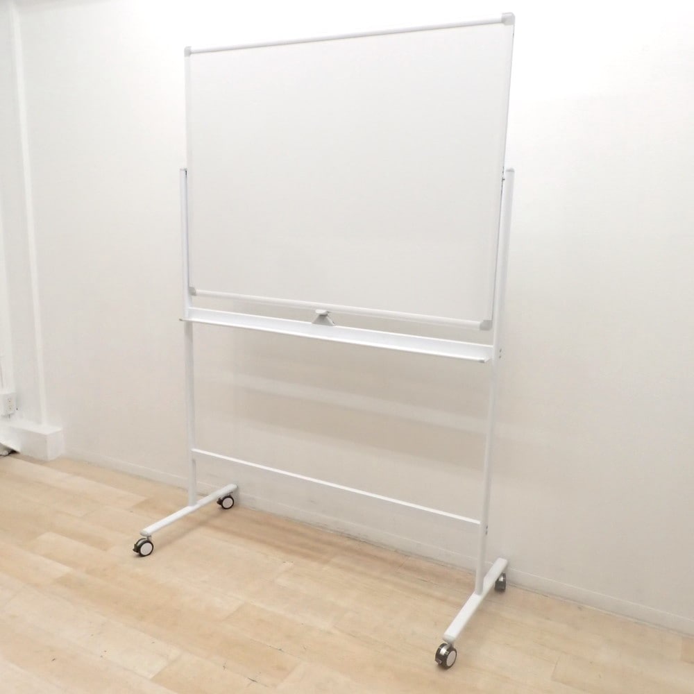 中古品 大型ホワイトボード キャスター付き 中古品 大型ホワイトボード キャスター付き ホワイトボードBR3356