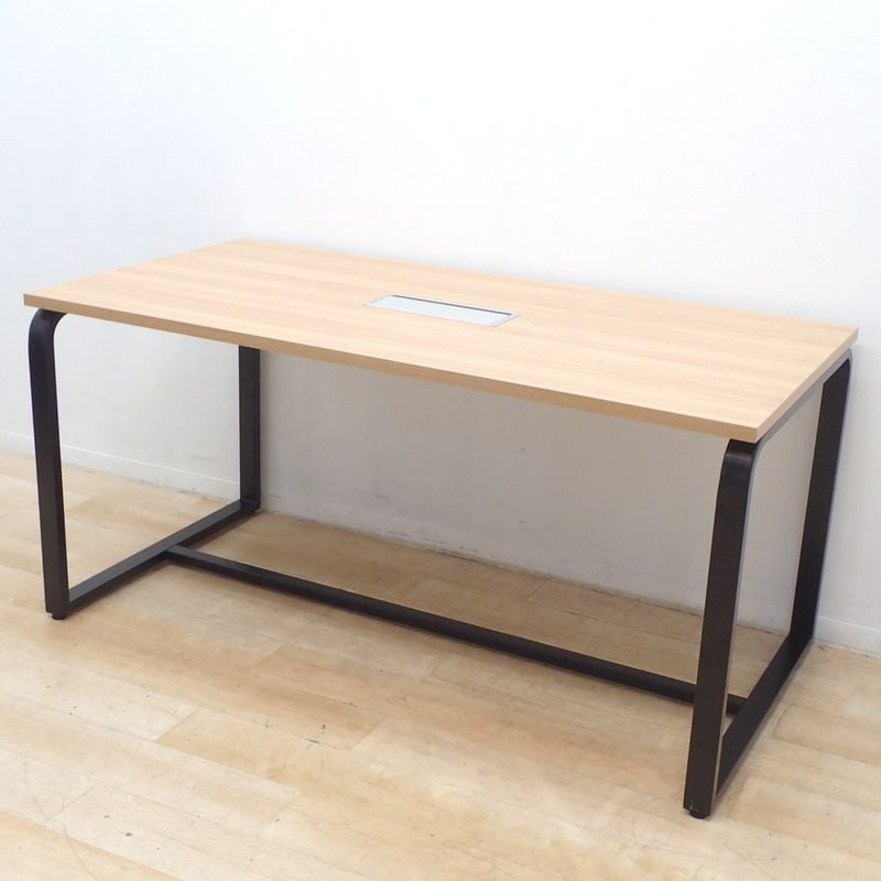 ホワイト樹脂テーブル3台/中古/安定感抜群 テーブルの通販 なんば日本橋店 - 中古オフィス家具ならオフィス