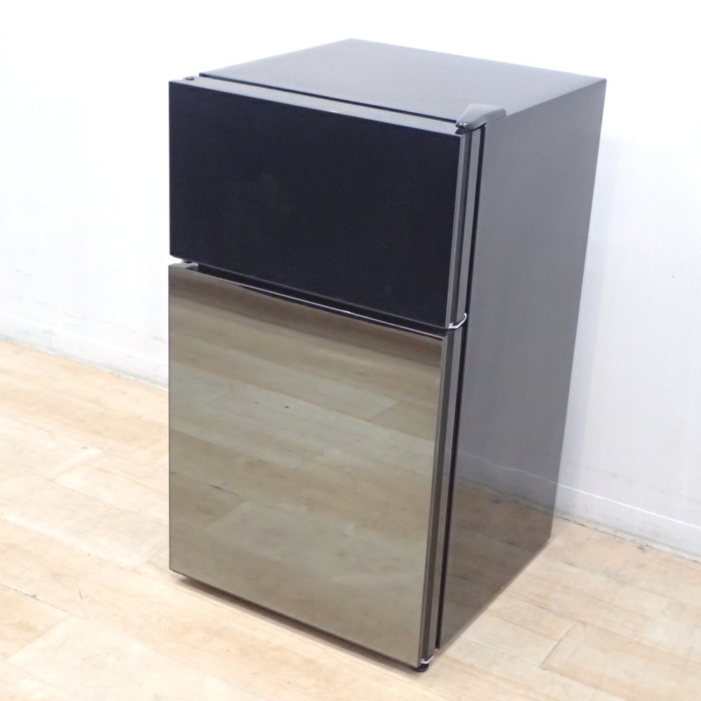美品　アイリスオーヤマ　ブラック ガラスミラー 冷蔵庫 81L Amazon.co.jp: アイリスプラザ 冷蔵庫 81L 小型 右開き ミラーガラス