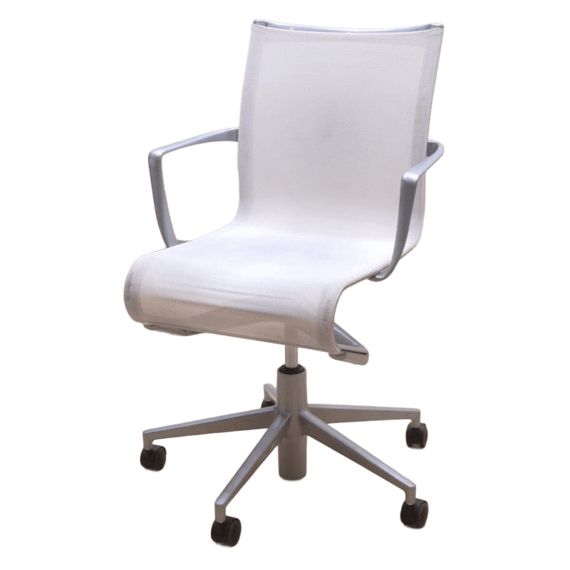 Alias アリアス カッシーナ取扱 メッシュチェア デザイナー アルベルト・メダ ホワイト  AG11757 中古オフィス家具 配送サイズ240