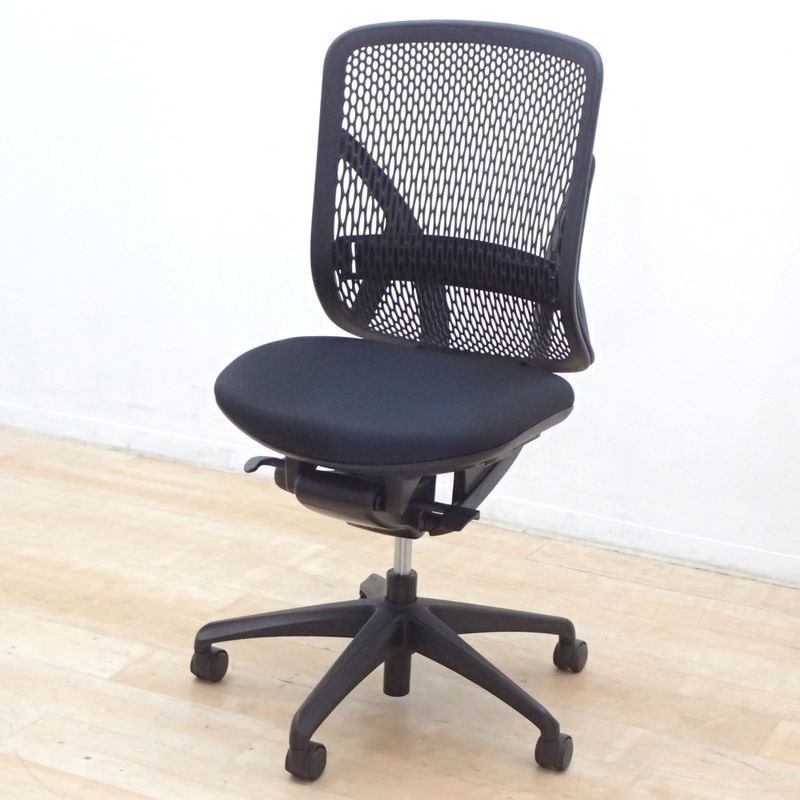 イナバ イエラ オフィスチェア ブラック  肘無 メッシュ ランバーサポート EG18768 中古 配送サイズ240