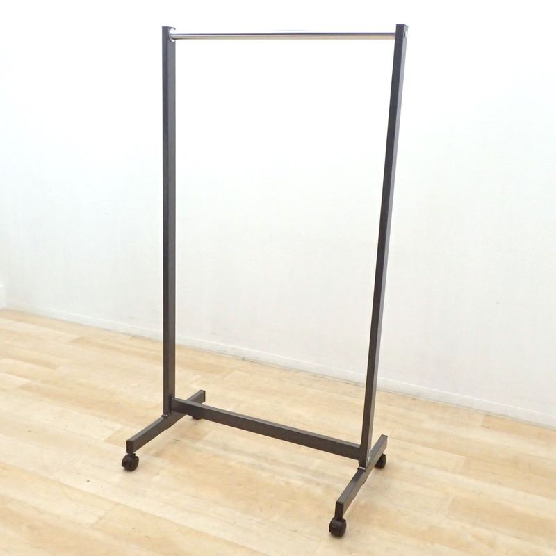 コクヨ KOKUYO 傘立て 30本用 グレー 鍵付き ロック式 シルバー