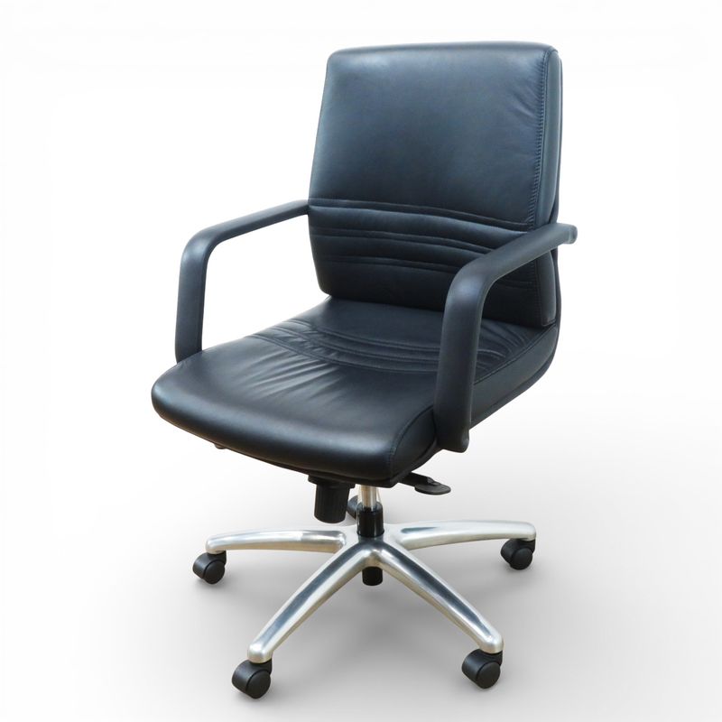 中古オフィスミーティングチェアの販売