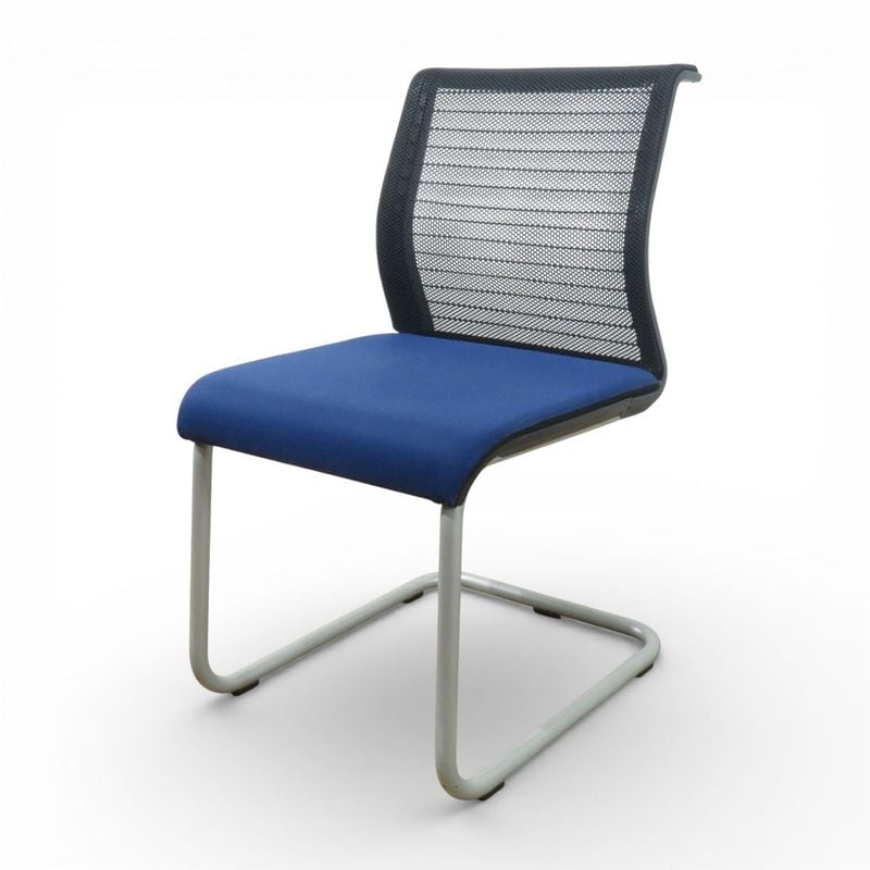 スチールケース ミーティングチェア シンク THK-43201 会議椅子 ネイビーブルー 肘無し メッシュ 中古 AG19172 配送サイズ220