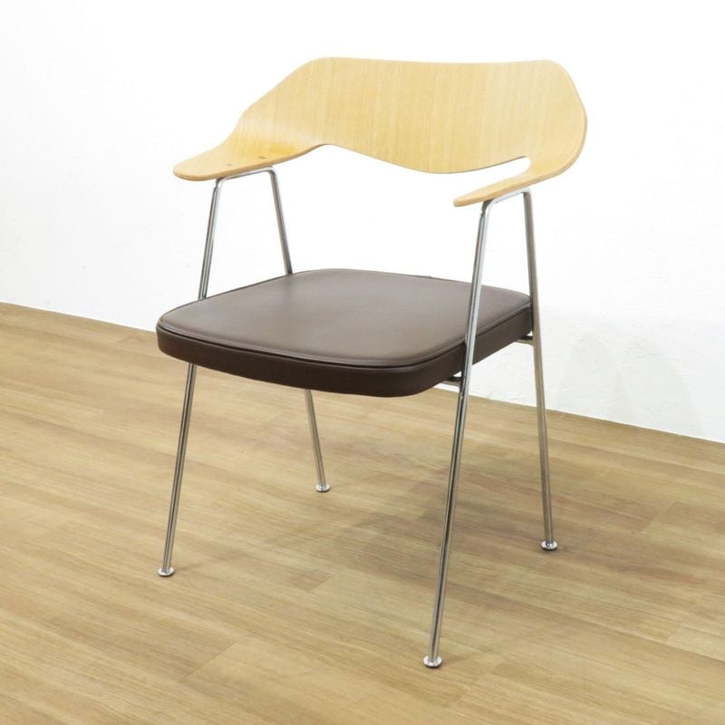 オリバー ミーティングチェア ブラウン 肘付き ダイニングチェア 会議椅子 中古 AG19217 配送サイズ240