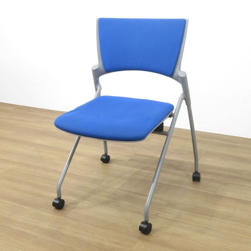 イトーキ マノス  KLC-320CB-W4L7 ブルー ネスティングチェア 肘無し キャスター 中古 AG19174 配送サイズ220