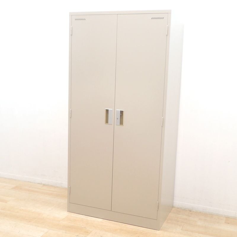 ロッカー LK-10 多人数用ロッカー ニューグレー W880 D520 H1785 中棚 ハンガーパイプ 鍵有 KK18851 中古 配送サイズ350