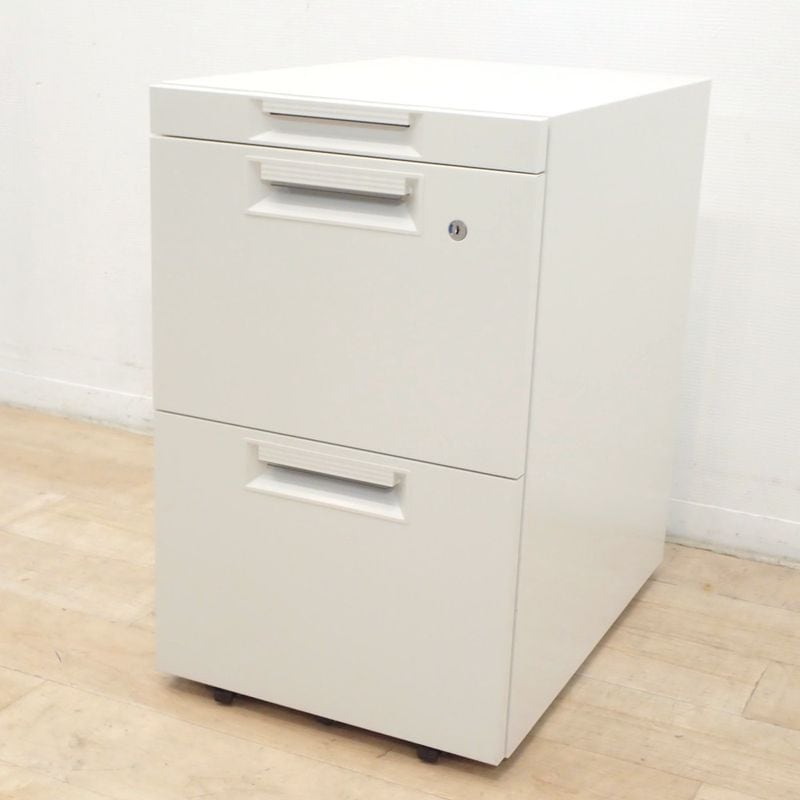 プラス ステージオ ST-P046SC-3C 3段ワゴン ホワイト 中・下段ラッチ付 オールロック機構 鍵有 KK19291 中古 配送サイズ180 家財おまかせ便