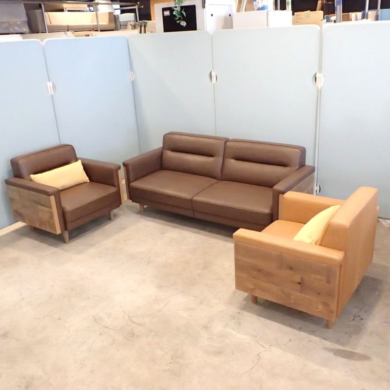 ★横浜・川崎・23区内は配送費サービス★ アダル バルト ヴィンテージ ソファ3点セット 2人用 1人用 W1800 W870 レザー 背クッション付き KK19388 中古