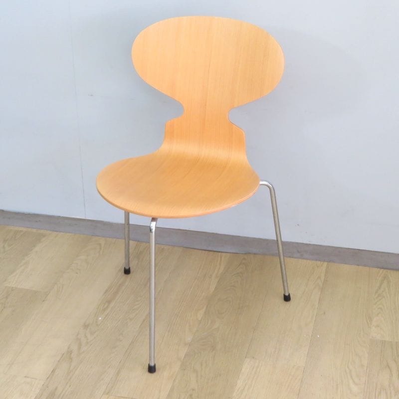 フリッツハンセン 3本脚 ANT (アリンコチェア) アルネ・ヤコブセン ピーチナチュラル YH19316 中古 配送サイズ200