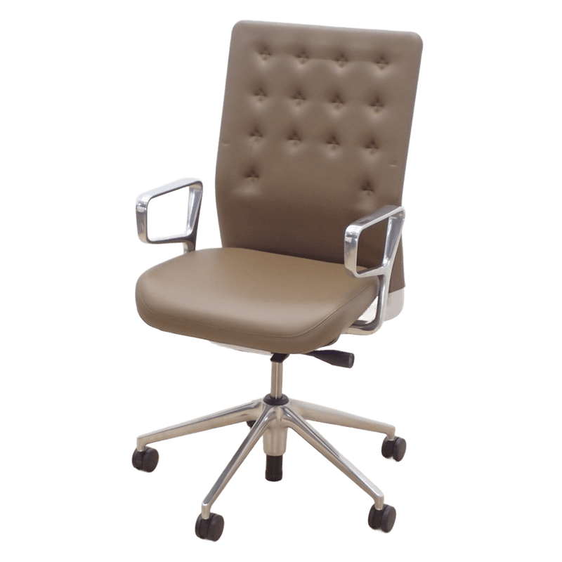 ヴィトラ IDトリム オフィスチェア ベージュ 肘付き レザー 中古 EG19238-1 配送サイズ250