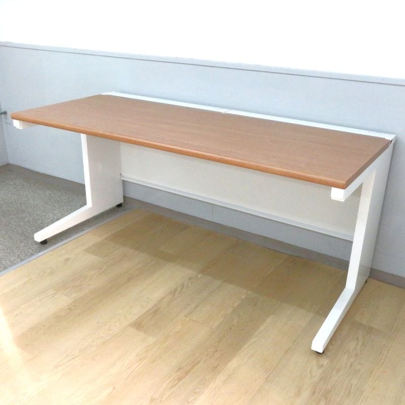 プラス 平デスク US-NT167 ナチュラル L字脚 配線口 幕板 YH19447 中古 配送サイズ350