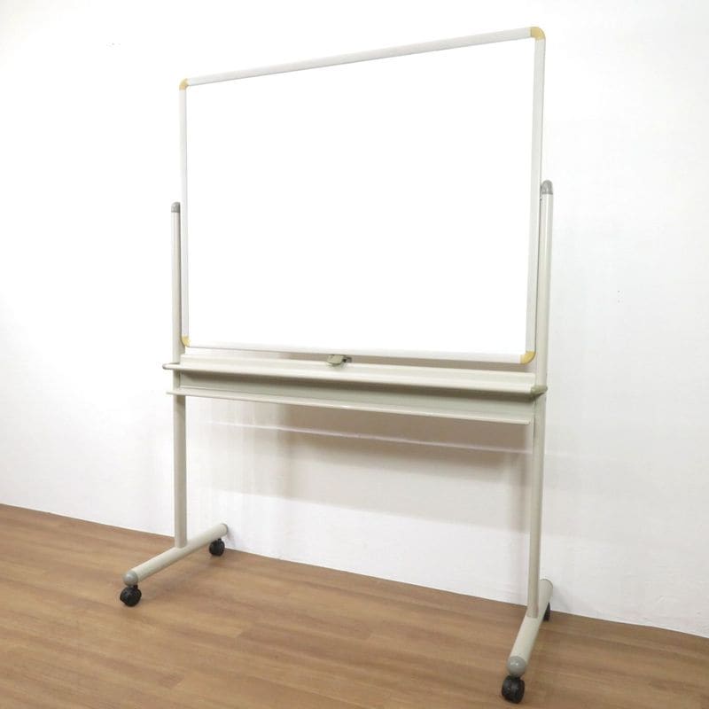 両面自立式ホワイトボード ホワイト  幅1300(パネルW1200) 脚付き キャスター付き 中古 AG19376 配送サイズ400