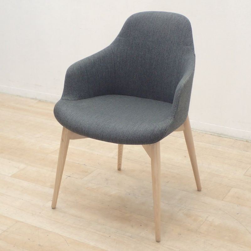 相合家具 ケイク ミーティングチェア グレー ナチュラル 肘付き ファブリック ホワイトアッシュ材 KK19508 中古 配送サイズ220