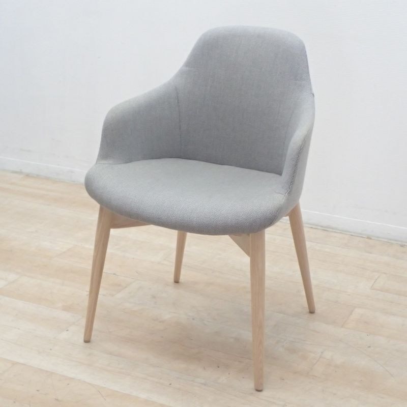 相合家具 ケイク ミーティングチェア グレー 肘付き ファブリック ホワイトアッシュ材 EG19507 中古 配送サイズ220