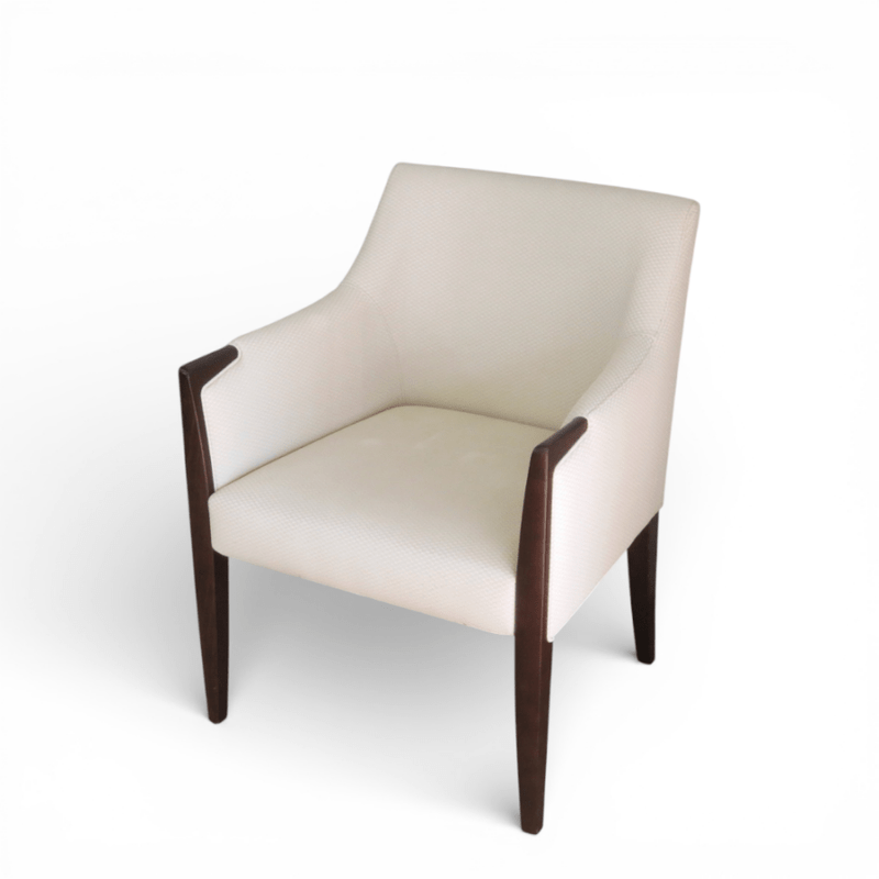 【SALE】オカムラ ロビーチェア L8E6AB-4218 ベージュ ゲストチェア ダイニングチェア YH19537 中古 配送サイズ220