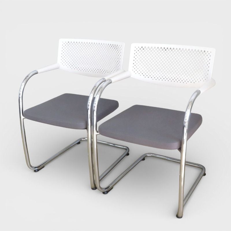 【2脚セット】ヴィトラ VISAVIS ミーティングチェア 肘付き グレー スタッキングチェア 椅子 おしゃれ YH19526-1 AG19526-1 中古 配送サイズ220