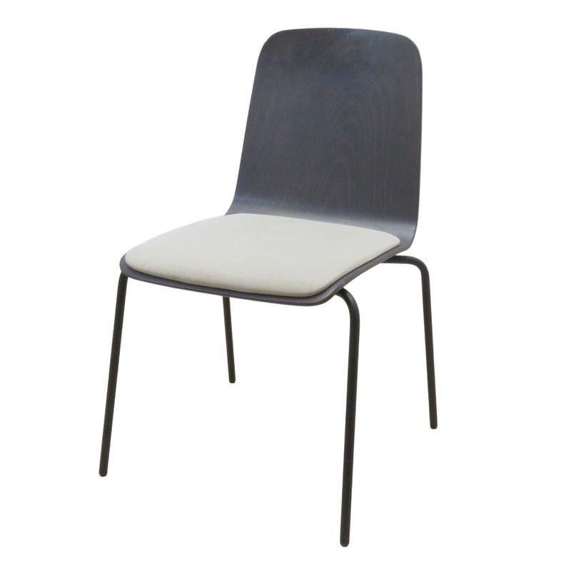 イトーキ スタッキングチェア KLL-120C-TNF6 グレー 肘無し クッション付き 布張り ミーティングチェア 中古 KK19682 配送サイズ220