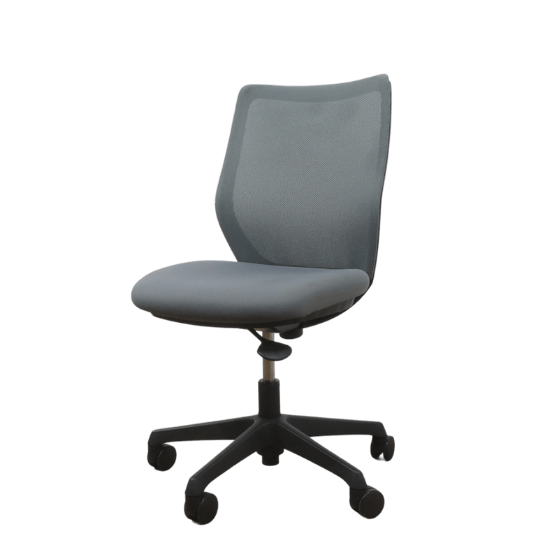 【中古】オカムラ オフィスチェア CG-MCG11ZR FZK1 肘無グレー パソコンチェア ミドルバック メッシュAG19831 配送サイズ220