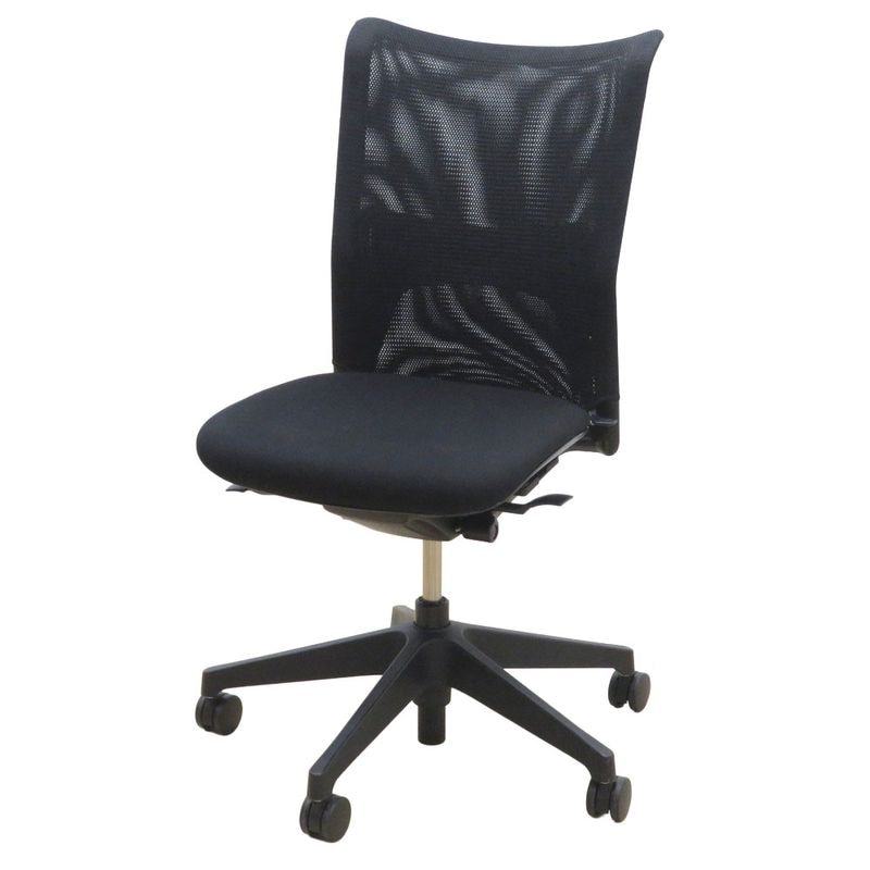 イトーキ 肘無しオフィスチェア プラオアルファ KE-550CH-T1T1T1 ブラック ハイバック メッシュ ランバーサポート 中古 KK19408 配送サイズ240