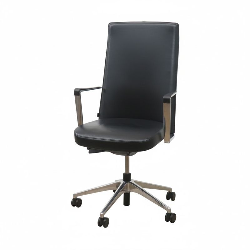イトーキ 役員用チェア  ACTIU GM Chair ブラック 革張り エグゼクティブ ハイバック 肘付き  AG19979 中古オフィスチェア AG19979 配送サイズ250