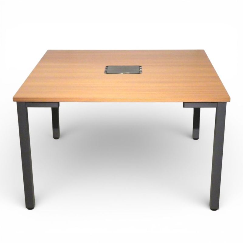 【中古/美品】フリーアドレスデスク ウォールナット W1200 D1200 H720 2人用対面平デスク 配線ボックス付き 中古オフィス家具 KK20139