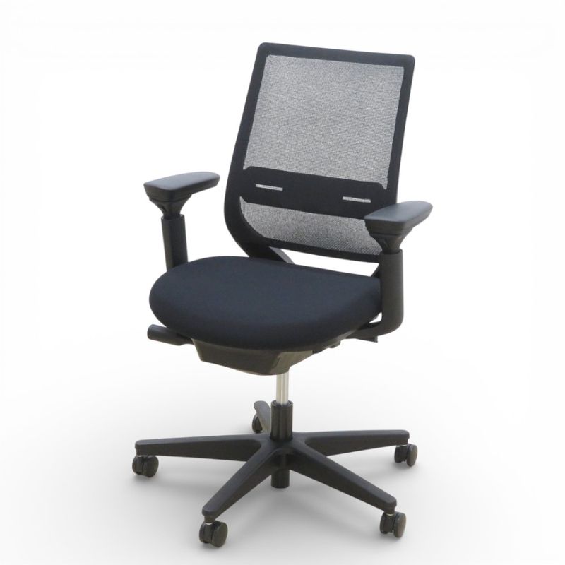 コクヨ 肘付きオフィスチェア ミトラ2 C04S-12M-BKB6E61 ブラック メッシュ ランバーサポート シンクロロッキング 中古 EG20168 配送サイズ240