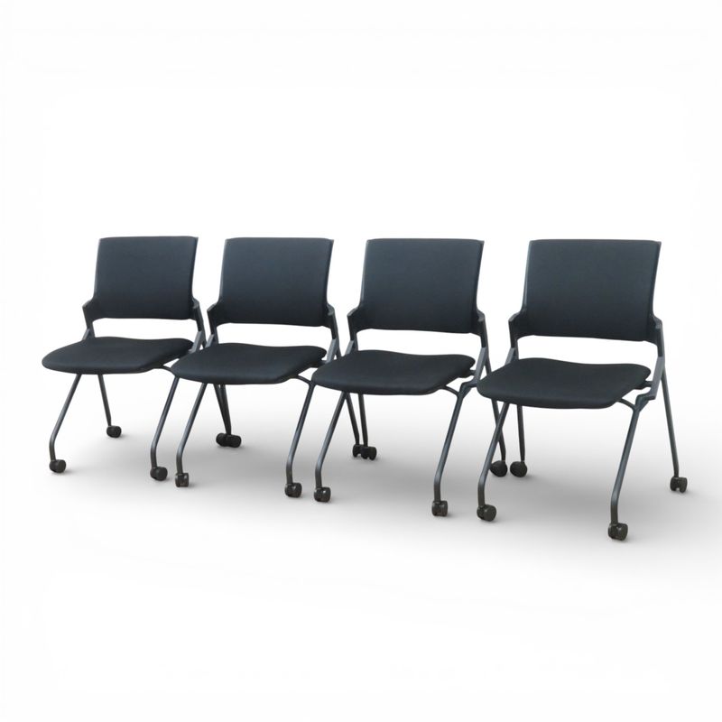 ４脚セット イトーキ ネスティングチェア Monon(モノン) KLD221PG-T1T1T1 ブラック 肘無し 会議椅子 セミナー キャスター 中古 AG20148-1 セット販売