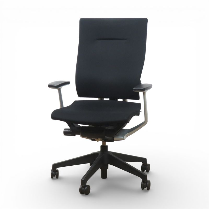 イトーキ スピーナ オフィスチェア KE-715GP-T1T1 ブラック エグゼクティブ ハイバックチェア リクライニング 中古 AG20153 配送サイズ300