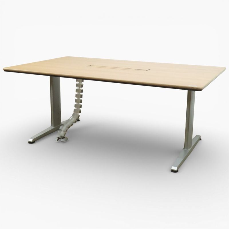 オカムラ ミーティングテーブル 4L17WK MR98 ナチュラル  幅1800mm 会議テーブル 木目調 作業台中古 AG20325 配送サイズ400