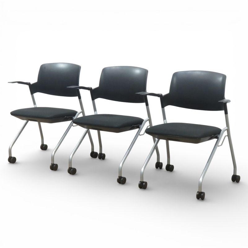 【3脚セット】プラス ネスティングチェア タルト MB-05SE ブラック  肘付き 会議椅子 セミナー キャスター 中古 AG20351-1 セット販売