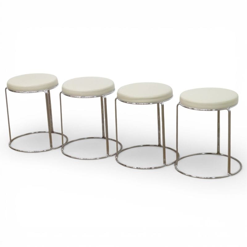 【4脚セット】コクヨ スタッキングスツール CK-750 ベージュ 丸椅子 重ね置き 待合室 休憩室 持ち運び 中古 AG20370 配送サイズ160 セット販売