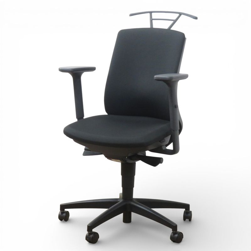 プラス オフィスチェア ベネス KD-BN30SL BK ブラック 事務椅子 肘付き パソコンチェア リクライニング 布張り 中古 AG20434 配送サイズ300