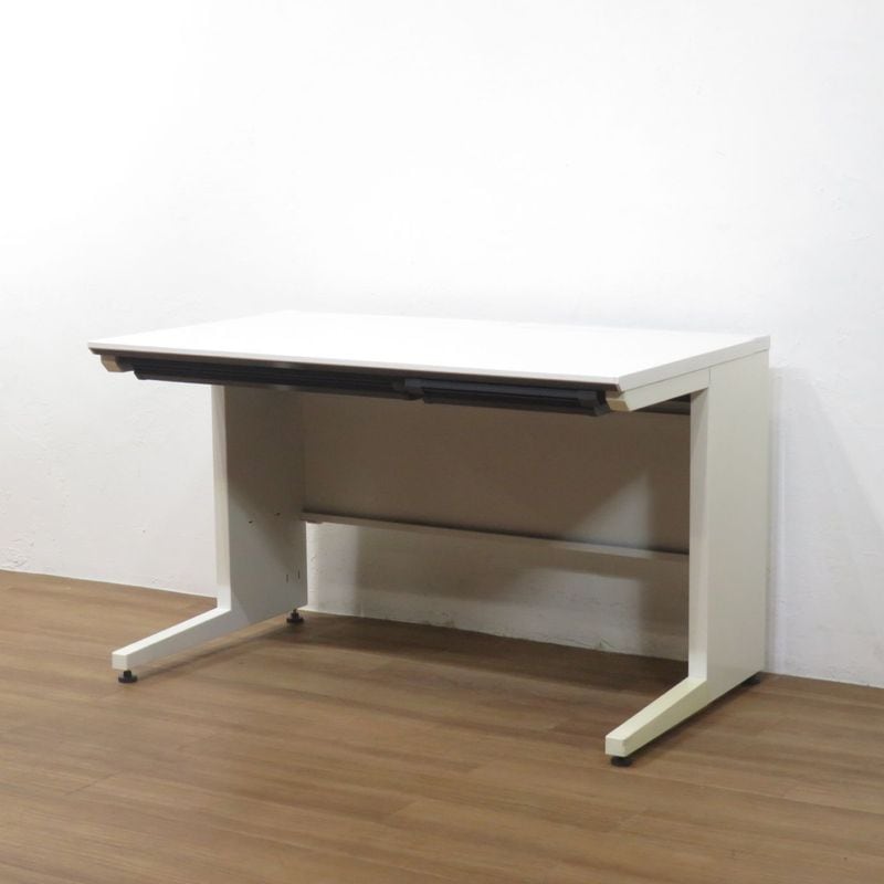 コクヨ 平デスク SDP-ISN12FSAW ホワイト 事務机 オフィスデスク パソコンデスク  L字脚 配線口 中古 AG20470 配送サイズ300