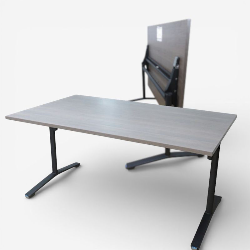 【中古】コクヨ　KOKUYO スタックテーブル ダークブラウン ミーティングテーブル 折り畳み机 会議机 中古オフィス家具 YH20373