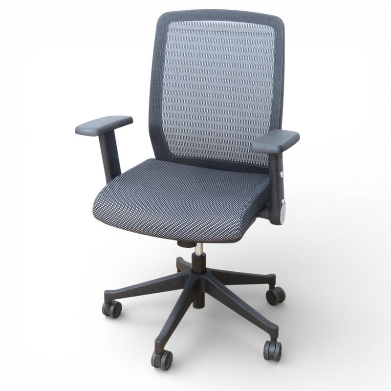 コイズミ JG4シリーズ 肘付きオフィスチェア JG4-301 BK ブラック デスクチェア 中古 YH20378 配送サイズ240