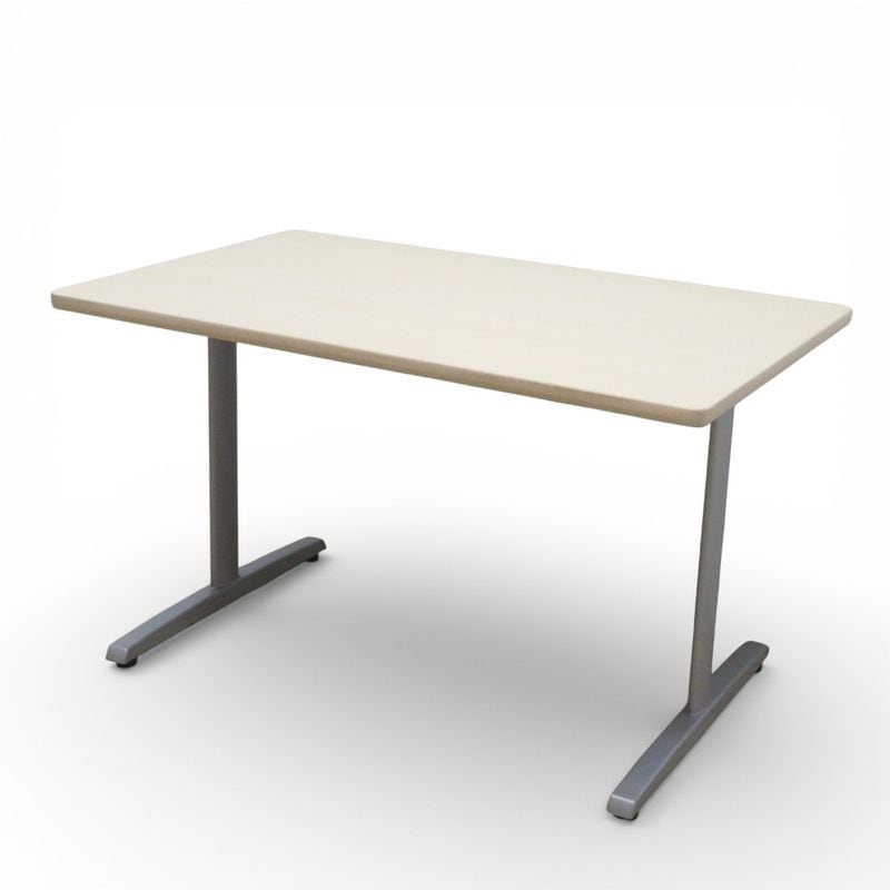 【中古】オカムラ ミーティングテーブル 8177EA-MG16 W1200 D750 H700 ナチュラル 木目調 アジャスター付き KK20429 中古オフィス家具