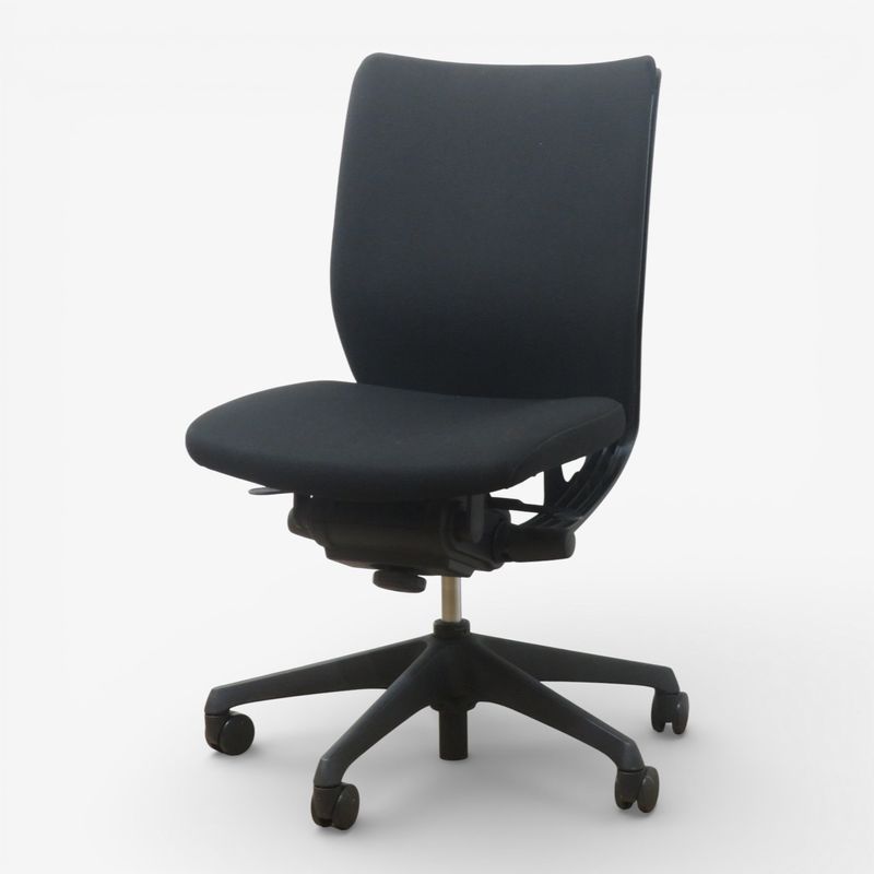 オカムラ オフィスチェア ヴィスコンテ CW16ZA FBA1 ブラック 事務椅子 肘無し ローバック リクライニング 中古 AG20531 配送サイズ250