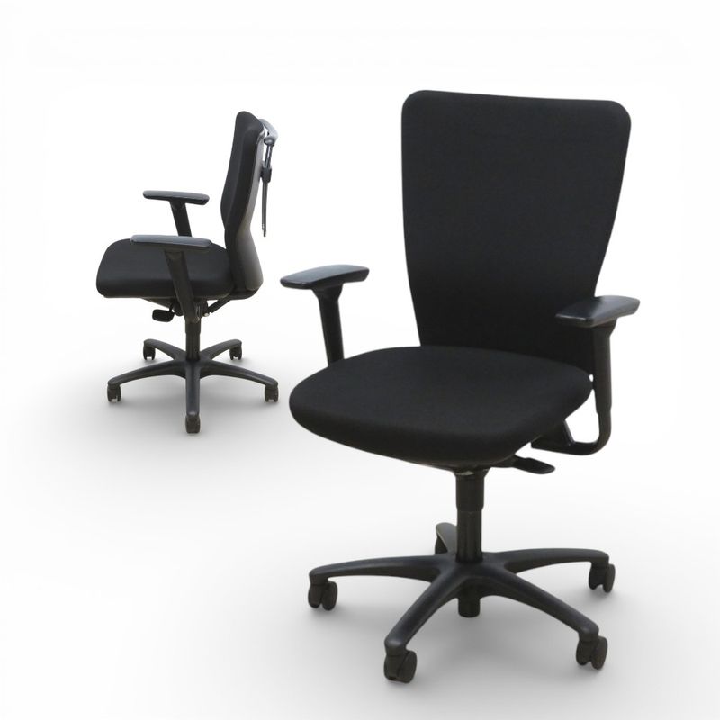 訳アリ オカムラ ハイバックオフィスチェア カロッツァ CK96ZR FS11 ブラック 事務椅子 肘付き ハンガー付 布張り 中古 KK20595 配送サイズ240